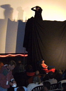 Zirkusschule Dobbelino beim Freiluftkino 2008 im Kinomuseum Vollbüttel